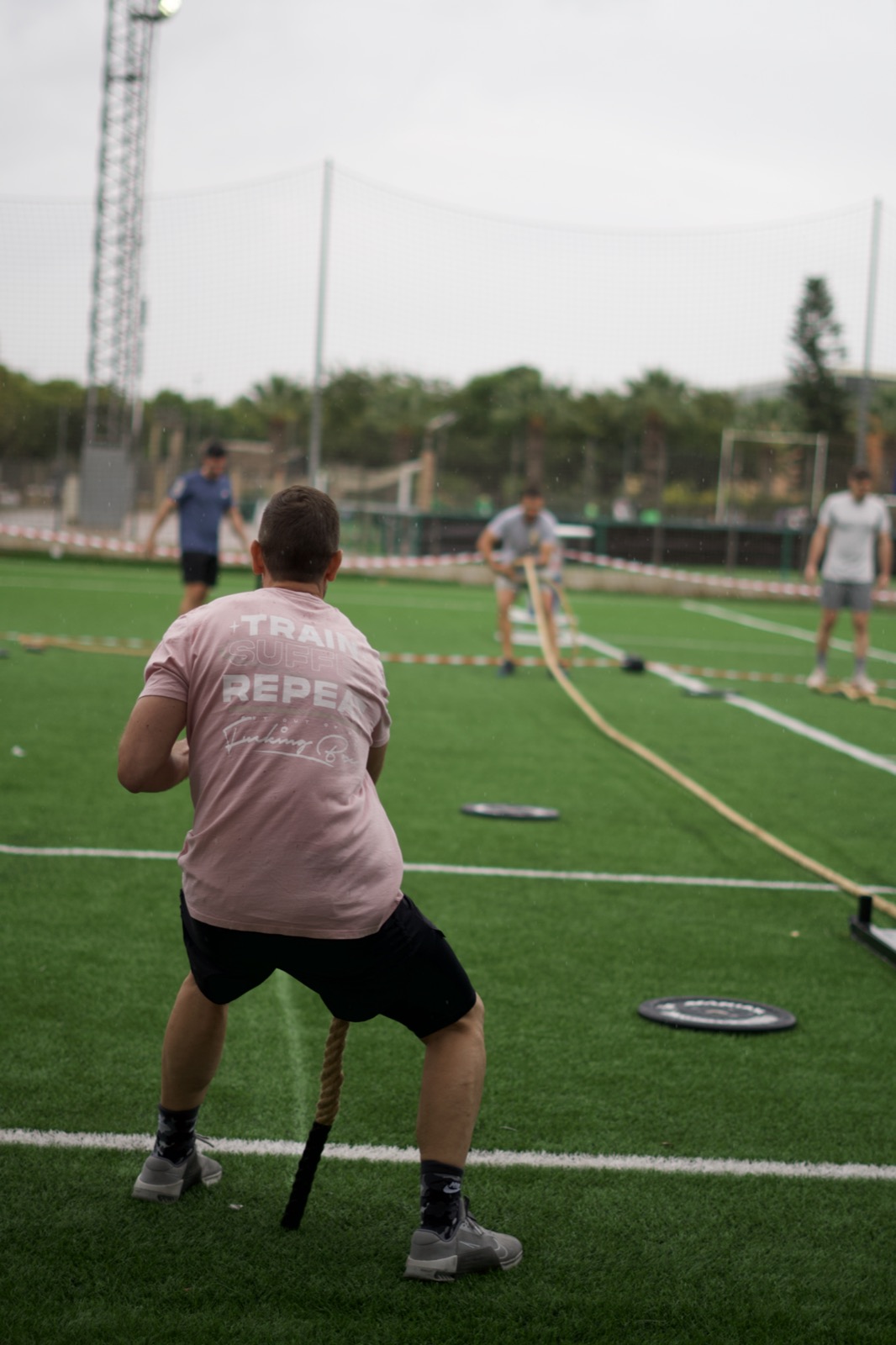 Momento de competición con atleta y público en Cluster Games V